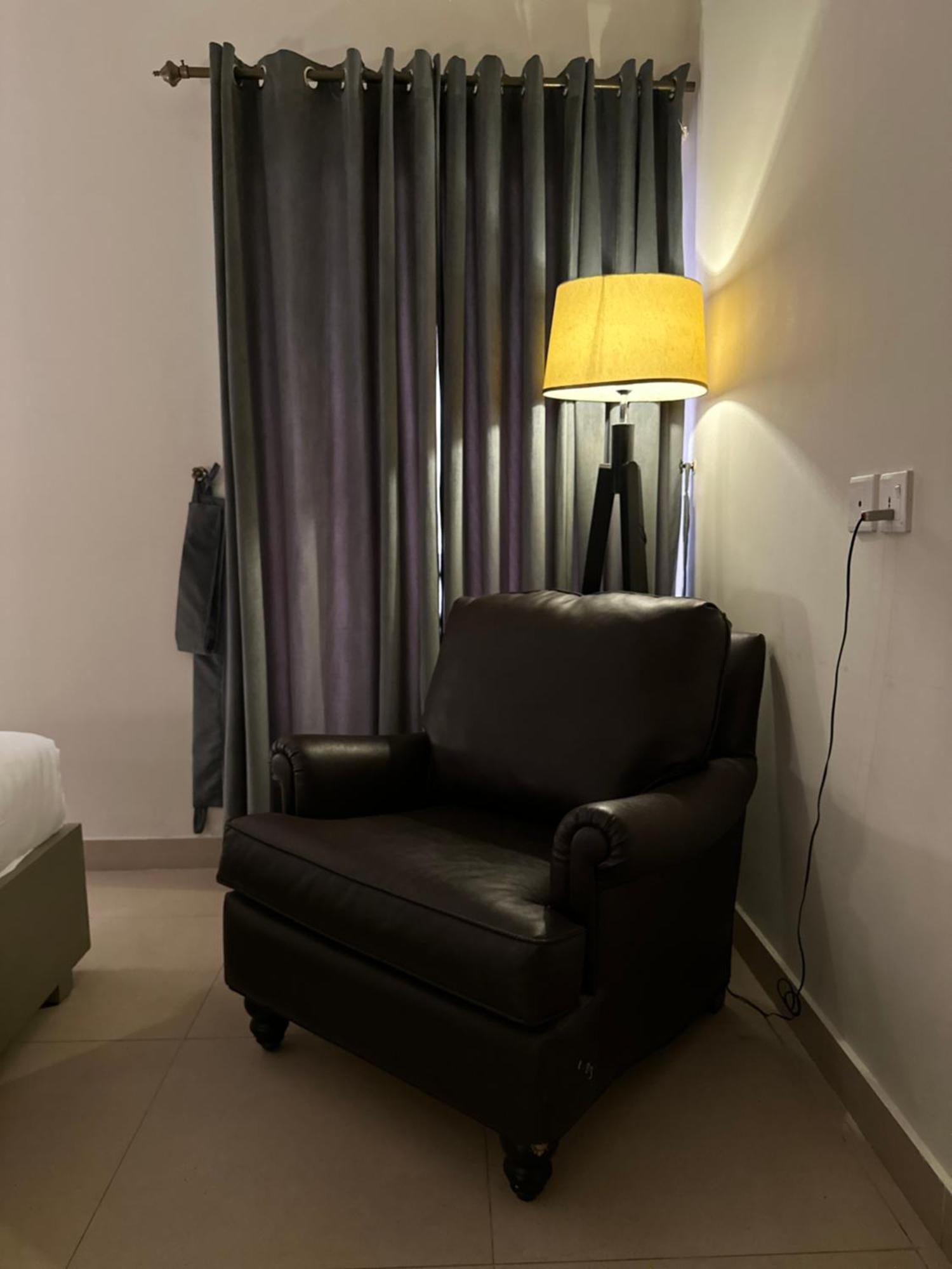 Serenity Corner 4 Bhk Islamabad Exterior photo
